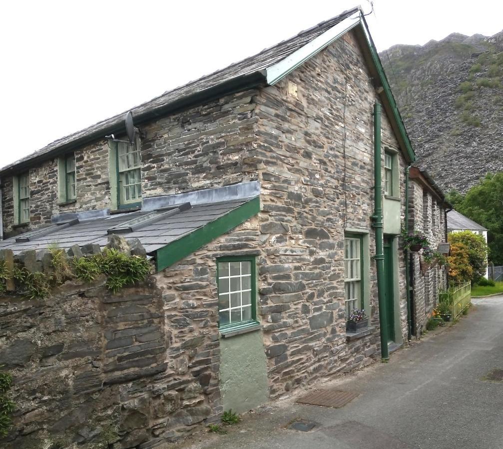 Ty Hen - Quirky Grade II Listed Cottage Blaenau Ffestiniog Exteriér fotografie
